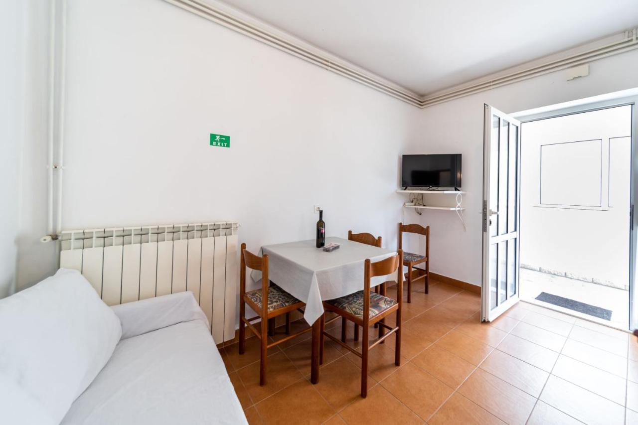 Apartmani Bozica Barbat na Rabu Εξωτερικό φωτογραφία